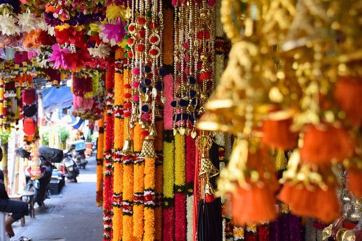 Esplora Bangkok e crea il tuo profumo tailandese