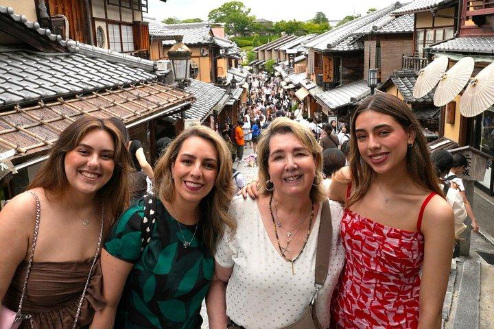 東京から京都・奈良へ：魅惑的な一日プライベートツアー