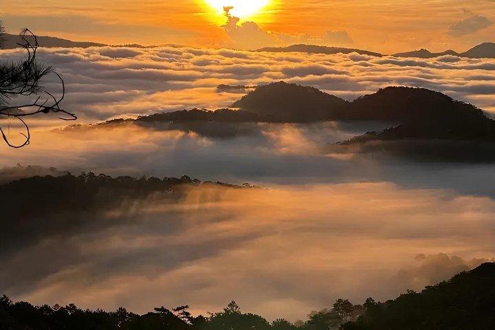 Erleben Sie Da Lat Wolkenjagd und Sonnenaufgangswanderung zum Hon Bo Peak