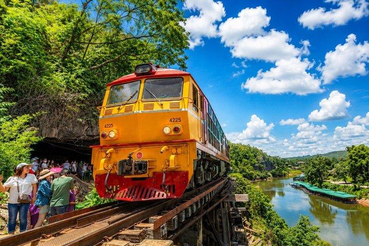 Privat Kanchanaburi Tour: River Kwai & Death Railway tågresa
