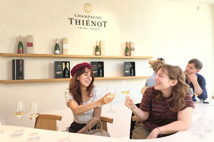 4つのテイスティング、ランス＆セラー付きパリ発シャンパン日帰り旅行
