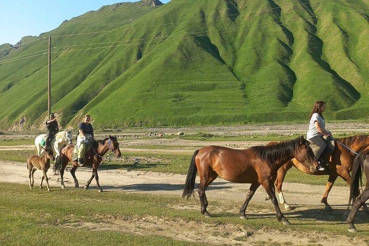 トラソ渓谷の乗馬アドベンチャー