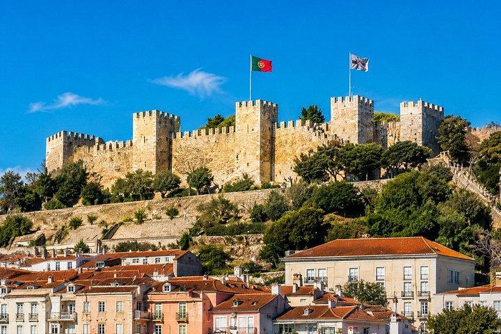 Explore Castle Monument and Museum with Lisboa Card