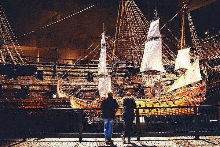 ストックホルム：王宮＆ガムラスタンツアー、運河クルーズ