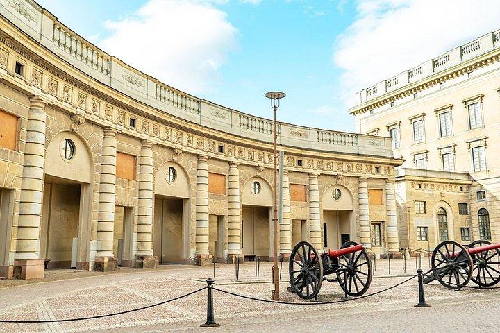 ストックホルム：王宮＆ガムラスタンツアー、運河クルーズ