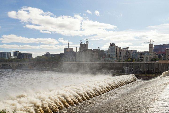 Minneapolis Auto-Guided Audio Walking Tour do distrito de Mill