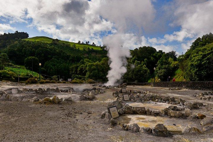 火山、ラグーン、茶畑のあるファーナスでの冒険