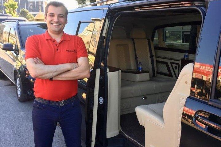 Private Istanbul City Tour with a Private Car and English Driver