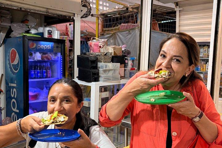 メリダフードツアー：ローカルマーケット、ストリートフード＆ユカテカン料理