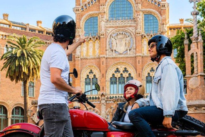 サイドカーバイクで行くバルセロナプライベートツアー