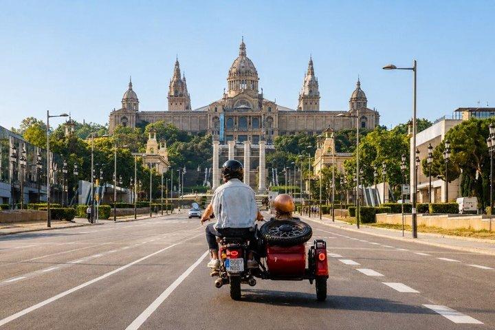 サイドカーバイクで行くバルセロナプライベートツアー