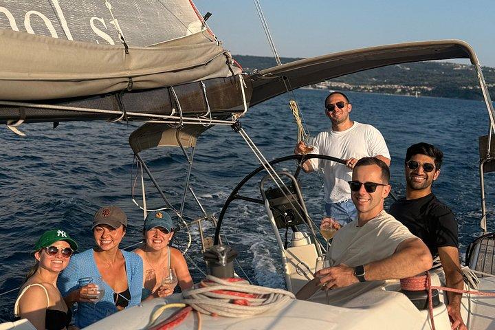 SAILING BOAT 地元のおいしい味を味わう旅
