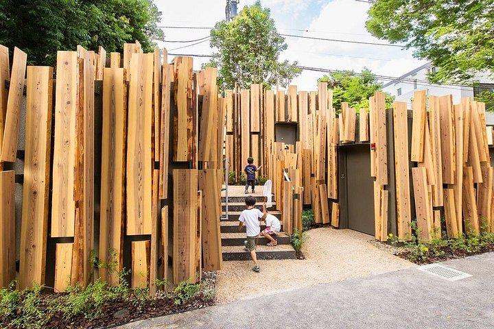 ミニバンによる東京トイレプロジェクトプライベート建築ツアー