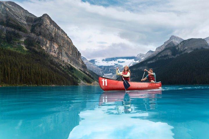 Banff : Kanutour Lake Louise & Moraine Lake | Ohne Anstehen