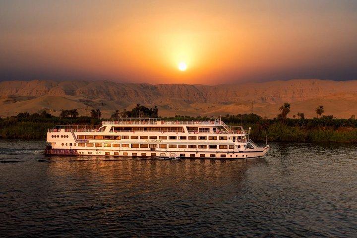 4 - Dag 5 - Kryssning med Star Nile från Aswan till Luxor Privat Egyptolog