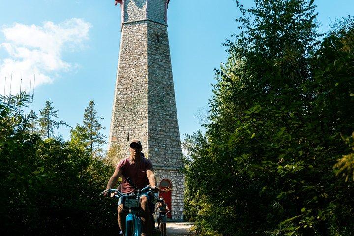 トロント島ガイド付き自転車ツアー