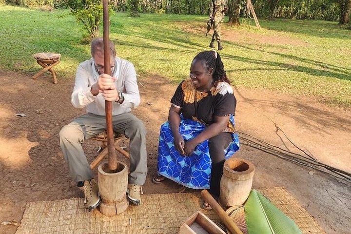 Private 8 days Murchison Falls, Chimpanzee & Gorilla Trekking