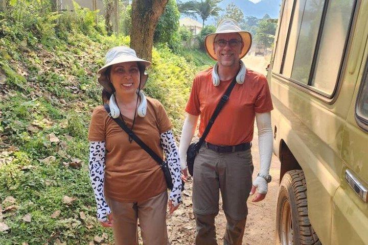 Betaalbare 2 dagen Gorilla tracking Bwindi via Kigali Rwanda