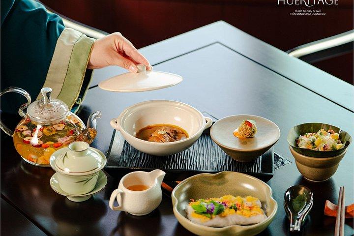 Hue : HueritageによるPerfume Riverでのファインダイニング朝食クルーズ