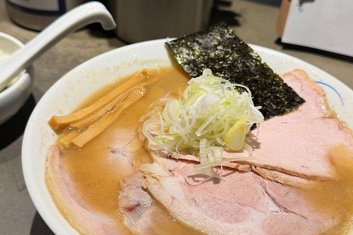 ミニ丼3杯で巡る札幌ラーメンツアー