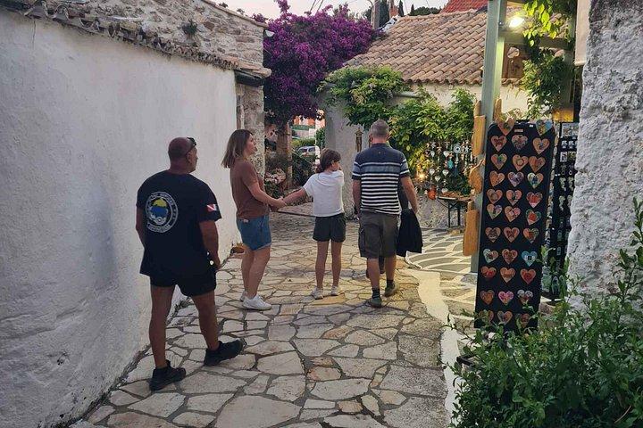アフィオナスのコルフ・ポルト・ティモニハイキング体験と夕日