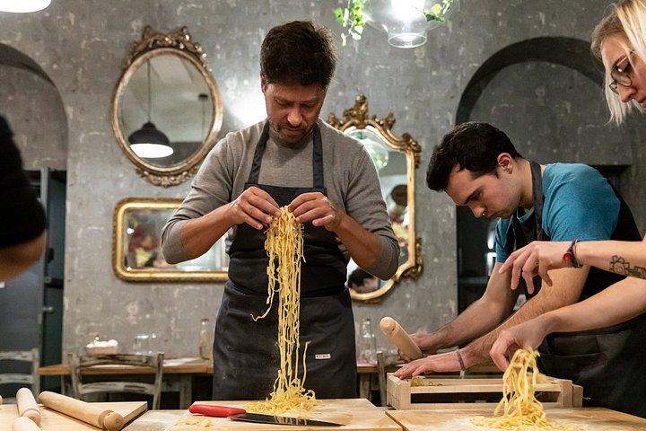 ローマ・トラステヴェレパスタ作り体験＆食べ歩きヨーロッパツアー