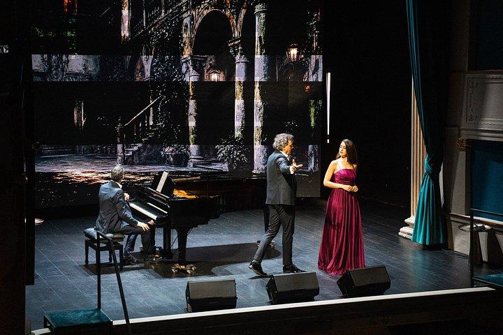フィレンツェ国立歌劇場での臨場感あふれるイタリア語オペラコンサート
