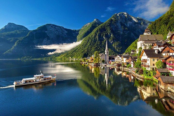 Private Hallstatt Tour from Salzburg - Lakes & Mountains