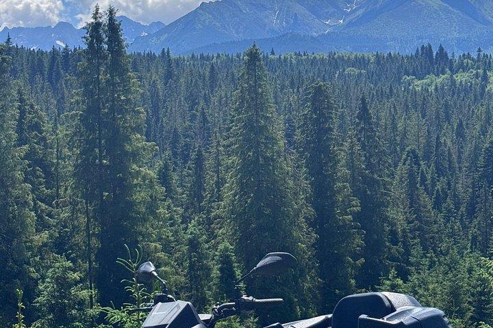 クラクフ発 タトラスカイウォーク、クアッドバイク、温泉プライベートツアー