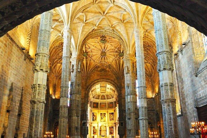 Lisboa e Sintra Pass: Pena Palace, Jerónimos e Regaleira