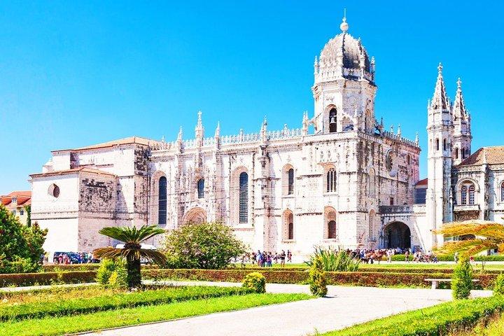 Lisboa e Sintra Pass: Pena Palace, Jerónimos e Regaleira