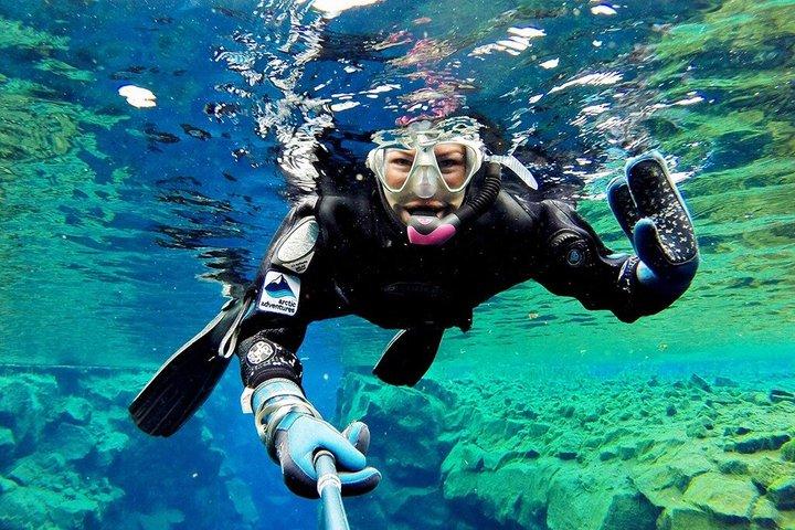 Silfra Fessura Snorkeling con foto subacquee da Reykjavík