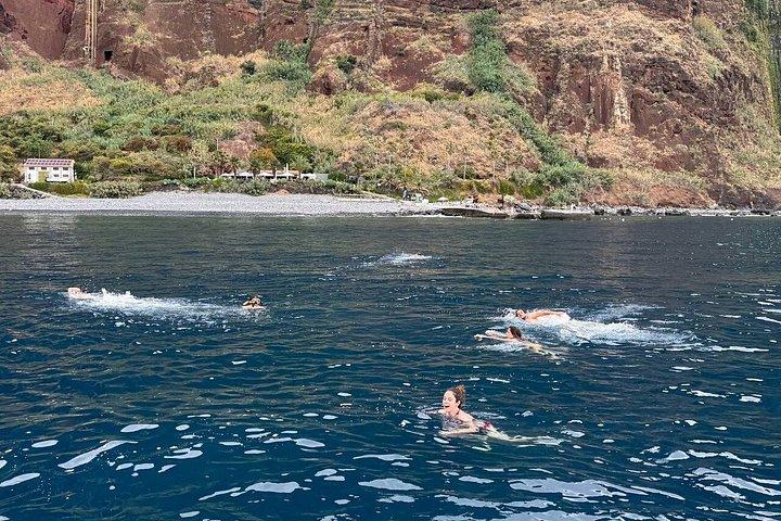 Private Katamarantour mit Open Bar ab Funchal
