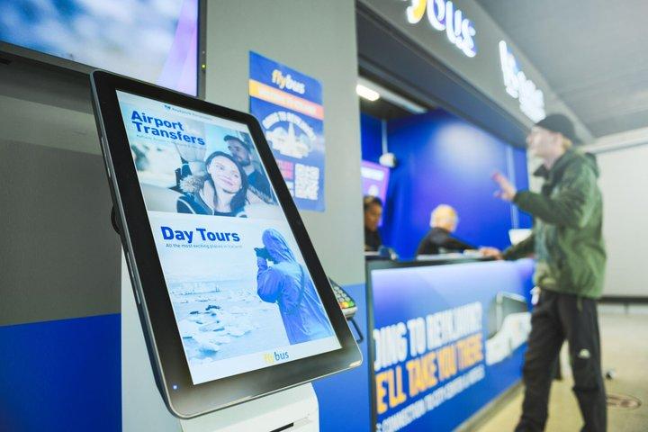 空港送迎：レイキャビクセンターからアイスランドのケプラヴィーク空港へ