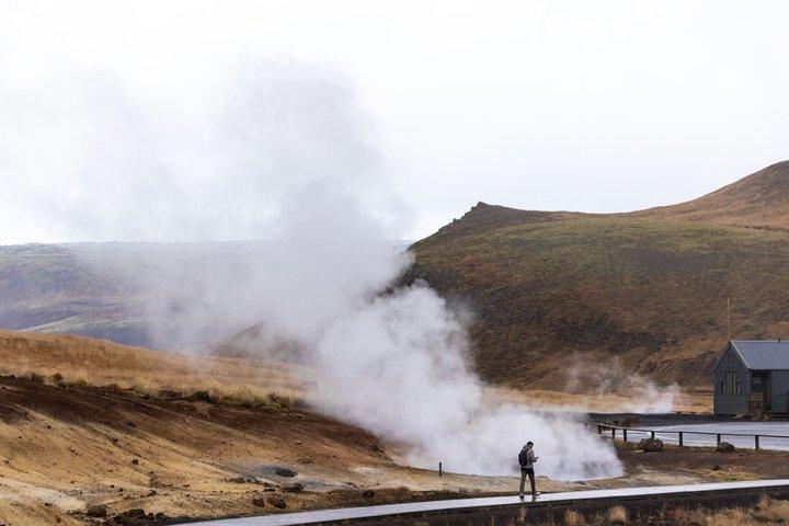 Volcano Hike and Grindavík Visit from Reykjavik