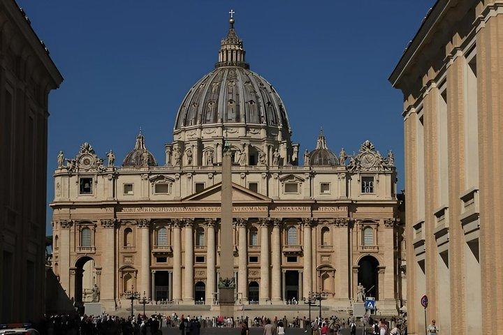 Basilica di San Pietro con accesso salta fila alla Tomba Papale
