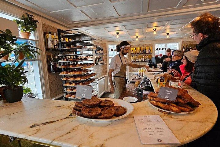 レイキャビク・オール・イン・ワン・フード・ツアー - 地元の人々と食事、飲み物、探検