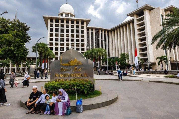 Jakarta Modern City Tour