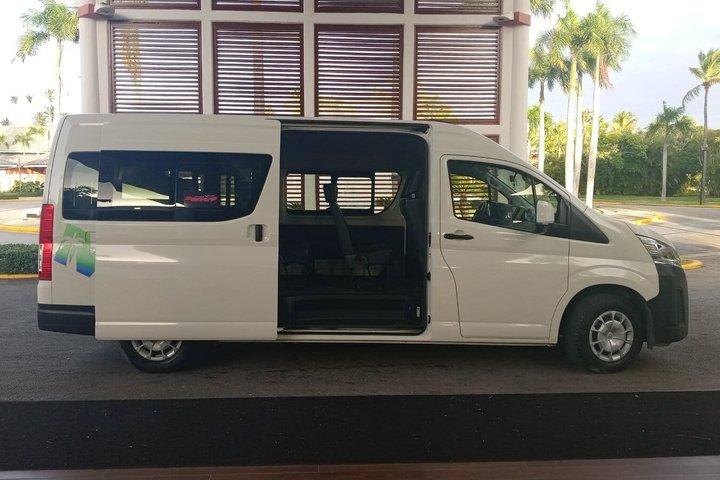 Private Transfer from Punta Cana Airport to ALL hotelS -RoundTrip