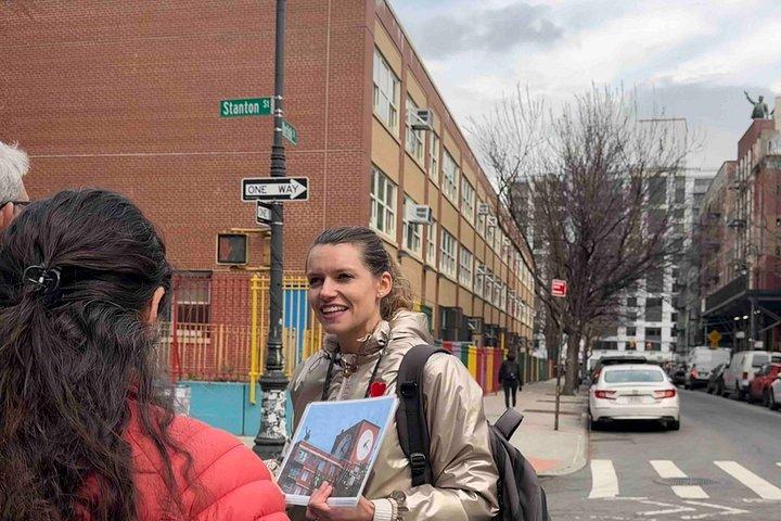 Private Walking Tour in the Lower East Side with rooftop access