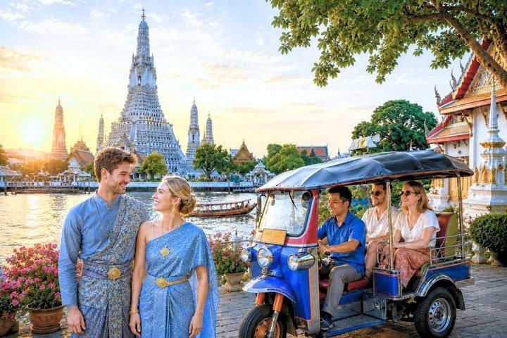 Wat Arun Thai Costume and Tuk Tuk Experience
