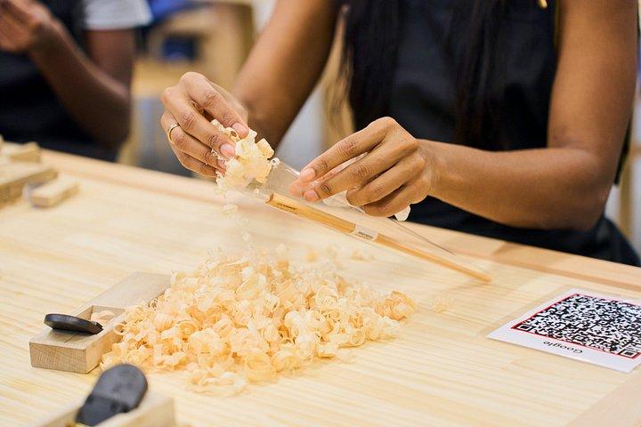 東京新宿：プレミアムオールインクルーシブ 箸作りワークショップ