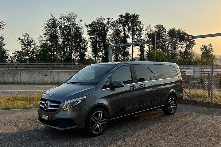 ベルンからルツェルンへのプライベート送迎サービス