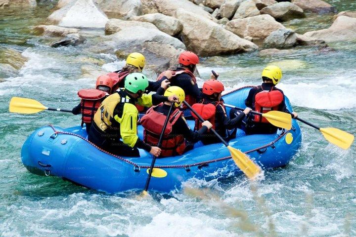 Privétransfer van Nuwara Eliya naar Colombo met Rafting Adventure