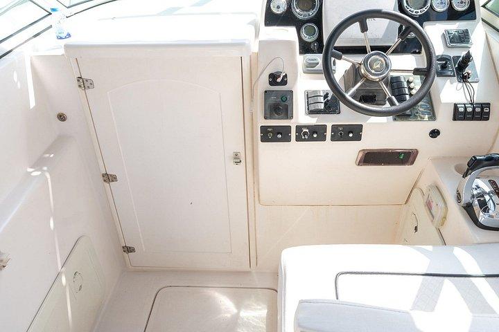 Dubai 60 Mins Speed Boat for 8 Pax