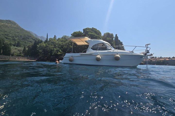 Tour privato in barca da Bar: spiagge nascoste, snorkeling e pesca
