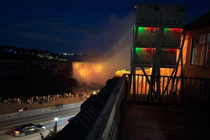 Excursão à noite de Toronto para Niagara Falls