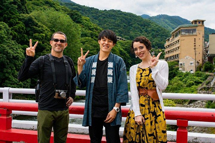 Tokyo to Hakone: Private & Personalized Day Trip with a Local