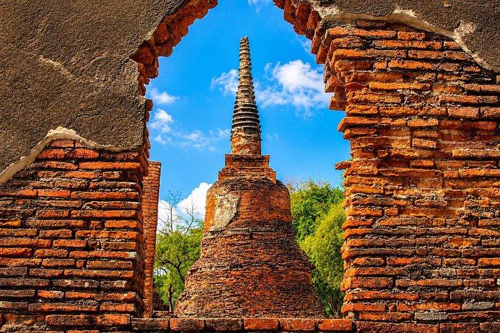 バンコク : アユタヤユネスコ寺院、巨大仏陀＆ボートライド。
