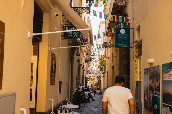 ローマ発リモンチェロで行くポンペイ遺跡＆ソレント日帰り旅行